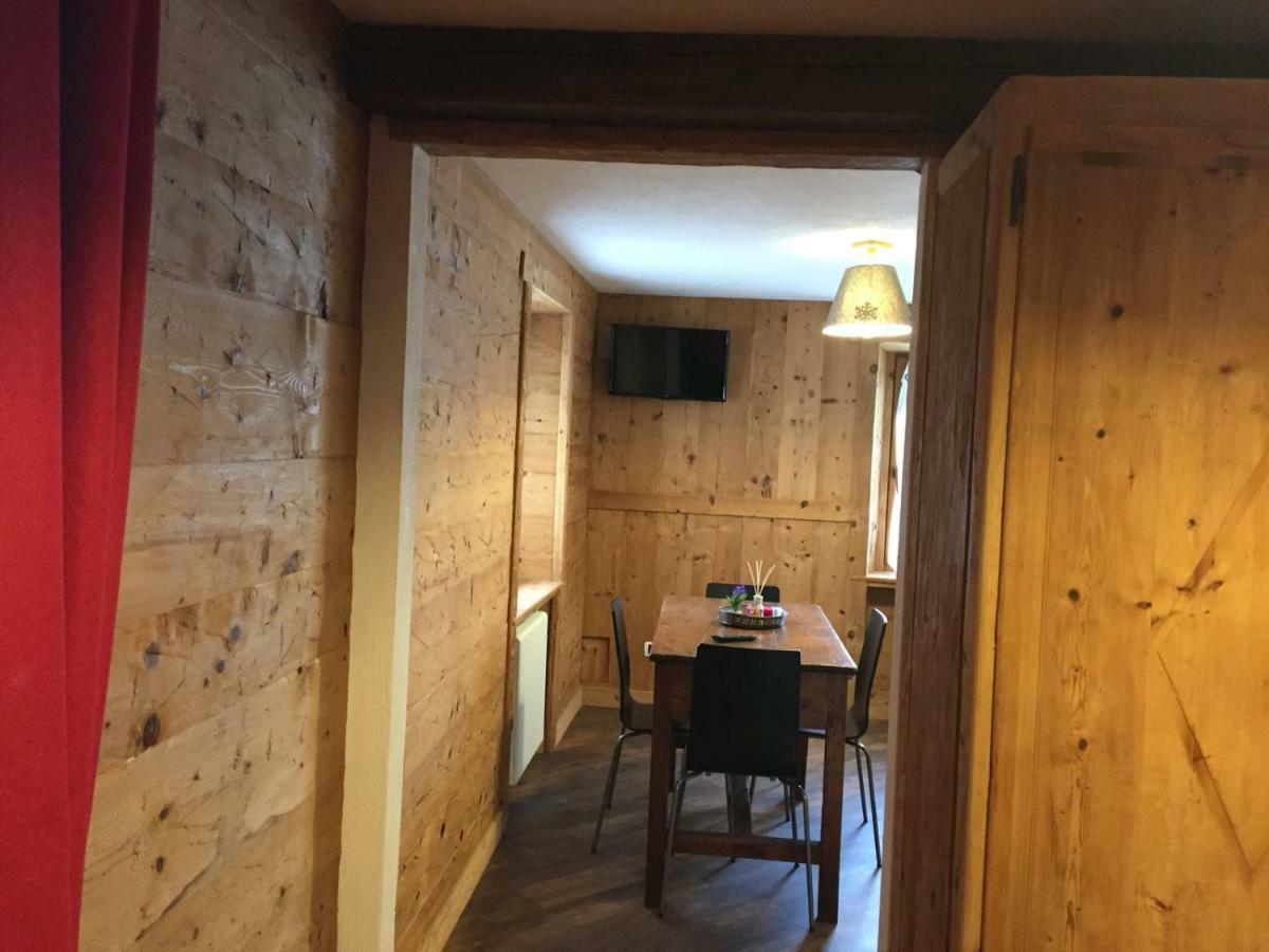 Maison D'Antan Alloggio Ad Uso Turistico Vda Charvensod N 0022 Аоста Экстерьер фото
